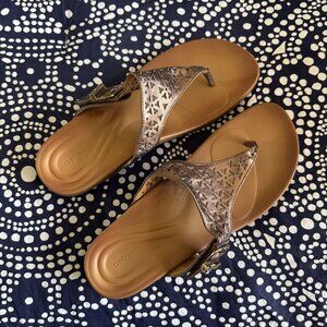 Aetrex - flip flops - bronze top - women's 40 (9-9.5)